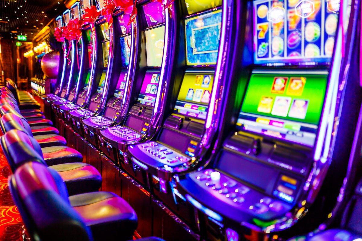 Live table games at River Rock Casino Resort